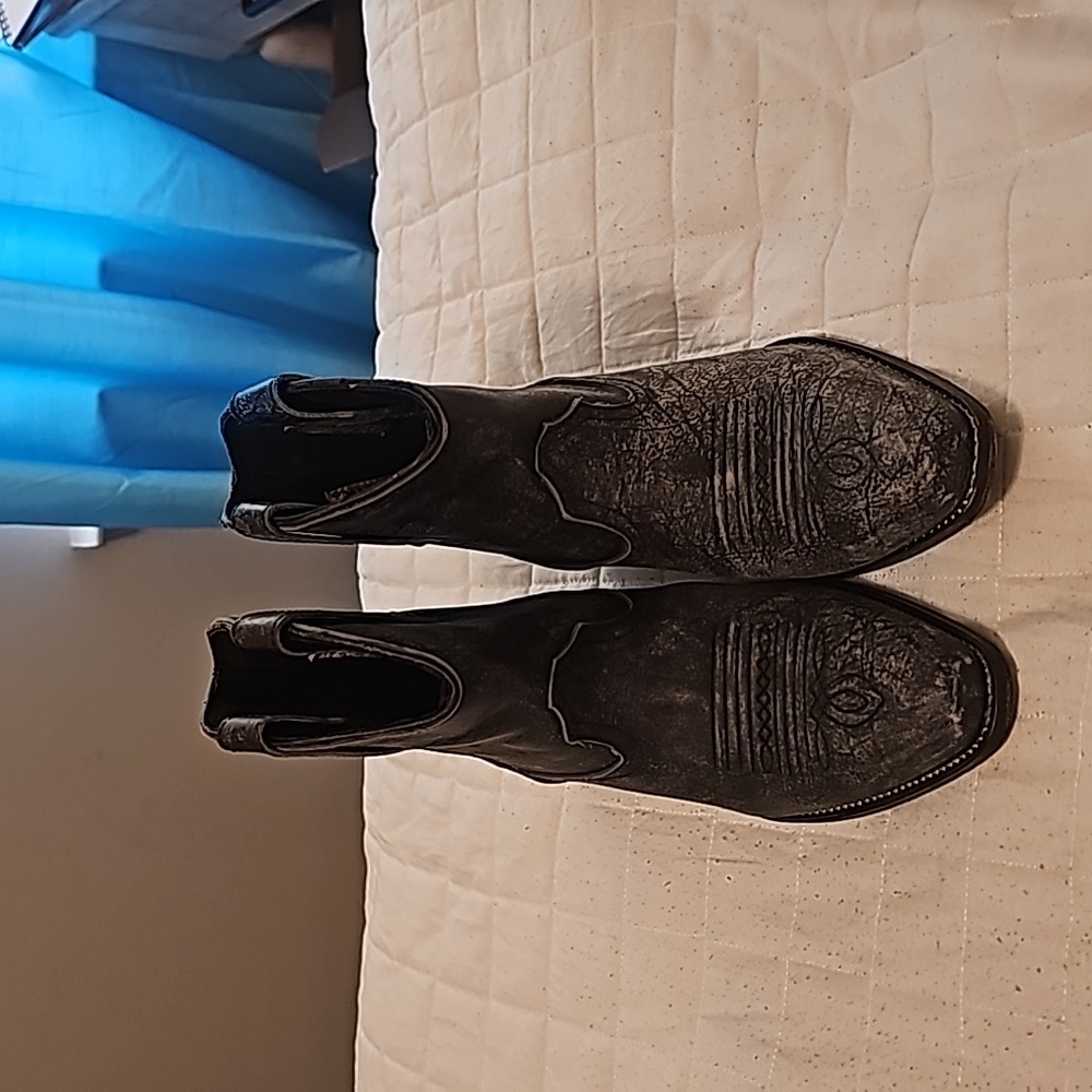 Roper snip-toe leather bootie